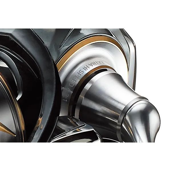 Mulinetă Daiwa 20 Luvias LT2500 9+1BB